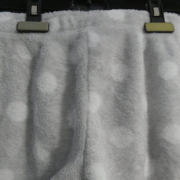 GEORGE | small (7-8) | Fuzzy Fleece Grey Pajama Bottoms W/ White Dots - Picture 11 of 16